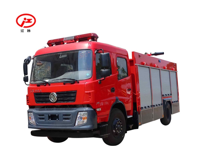 國五東風(fēng)D913 6噸泡沫消防車